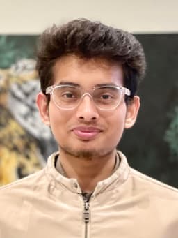 Rashad, tutor offering online and in-person lessons at KIS Academics