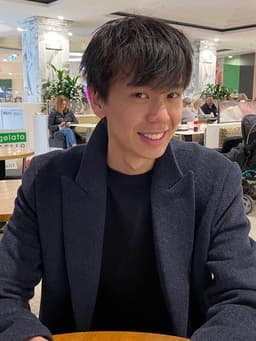 Alex, tutor offering online and in-person lessons at KIS Academics