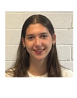 Louise, tutor offering online and in-person lessons at KIS Academics